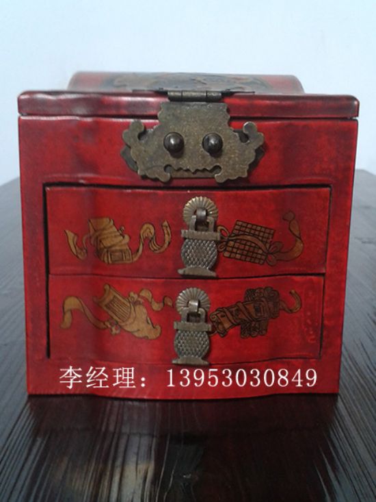 點(diǎn)擊查看詳細(xì)信息<br>標(biāo)題：首飾盒  閱讀次數(shù)：3292