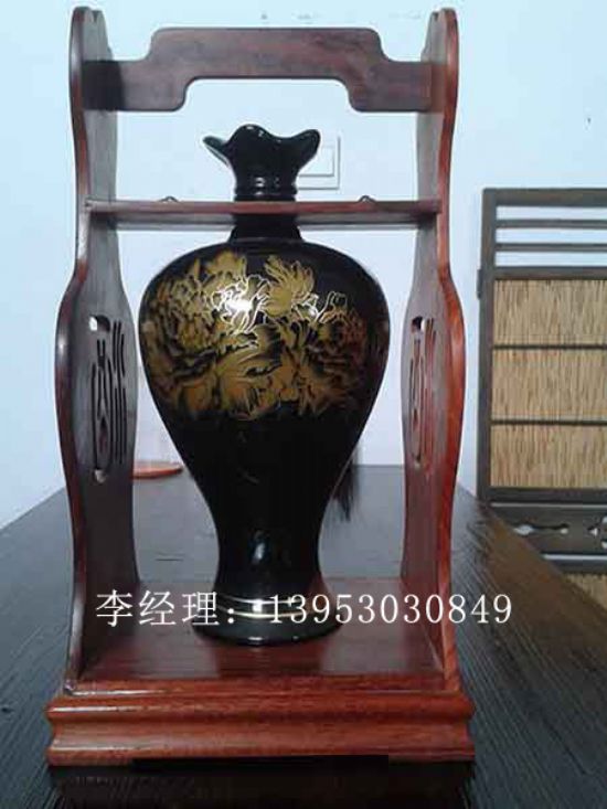 點擊查看詳細(xì)信息<br>標(biāo)題：白酒提籃 閱讀次數(shù)：3307