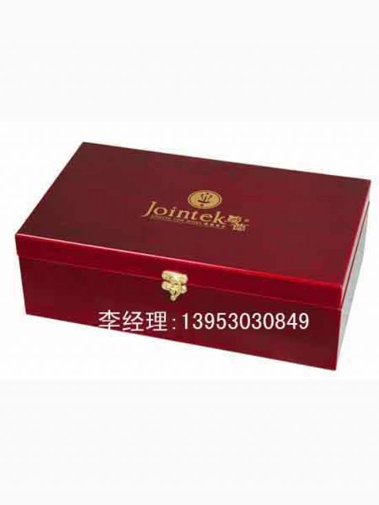 點(diǎn)擊查看詳細(xì)信息<br>標(biāo)題：紅酒木盒 閱讀次數(shù)：2657
