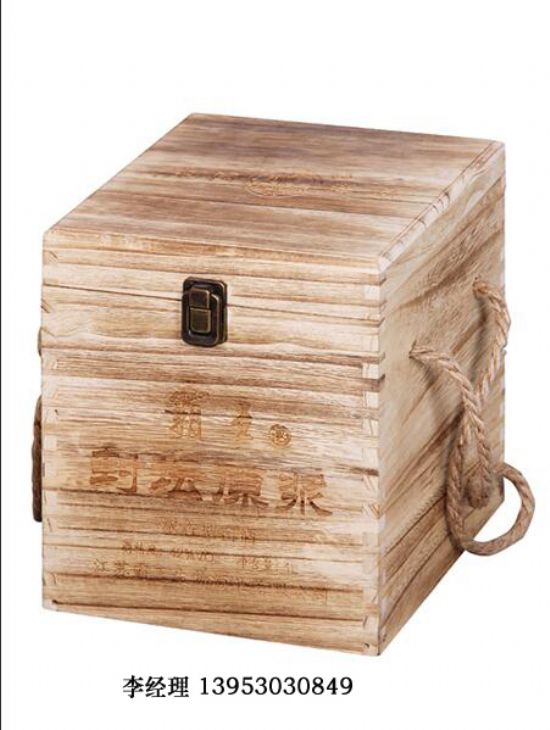 點(diǎn)擊查看詳細(xì)信息<br>標(biāo)題：白酒酒壇 閱讀次數(shù)：2181