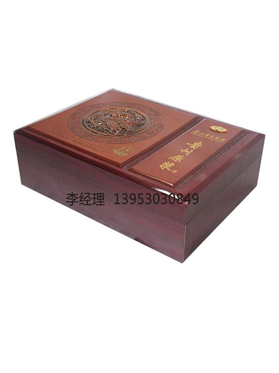 點(diǎn)擊查看詳細(xì)信息<br>標(biāo)題：白酒盒 閱讀次數(shù)：2470