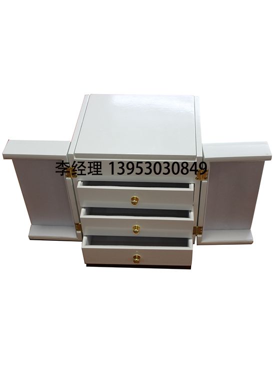 點(diǎn)擊查看詳細(xì)信息<br>標(biāo)題：首飾盒 閱讀次數(shù)：2624